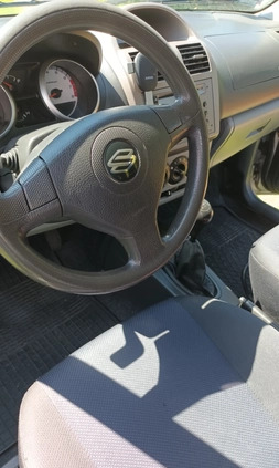 Suzuki Ignis cena 13000 przebieg: 369000, rok produkcji 2005 z Wieliczka małe 79